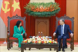 El secretario general del Partido Comunista de Vietnam, To Lam, recibió a la vicepresidenta ejecutiva de Venezuela, Delcy Rodríguez Gómez. (Fuente:VNA)