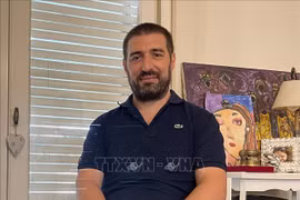 El periodista Gastón Fiorda, experto en asuntos del Sudeste Asiático de la Radio Nacional Argentina. (Fuente:VNA)