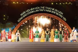 [Foto] Día Cultural de Etnia Cham en Hanoi