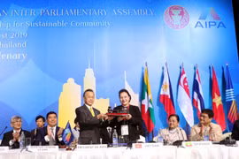 [Foto] Vietnam se encargará de la presidencia de AIPA 41