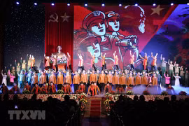 Vietnam conmemora 75 aniversario de su Ejército Popular 
