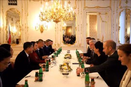 La vicepresidenta vietnamita, Vo Thi Anh Xuan, sostuvo una reunión con el presidente checo Petr Pavel (Fuente: VNA)