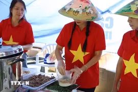 El Día de la Pho vietnamita se celebra en Sudáfrica en el famoso mercado de alimentos Hazel Food Market en Pretoria (Fuente: VNA)