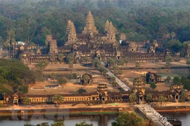 Disminuyen ingresos por turismo en conjunto de templos de Angkor en Camboya