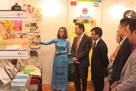 Presentan productos destacados de Vietnam en feria de comercio en la India