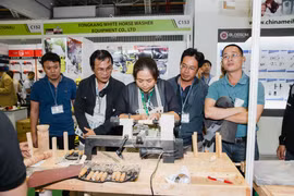 Inauguran en Vietnam Feria de productos de provincia china de Cantón 