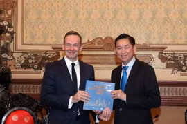 Promueve Ciudad Ho Chi Minh cooperación con Alemania en agricultura de alta tecnología 