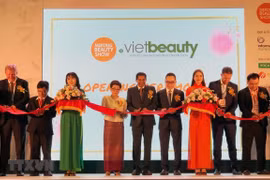 Inauguran la mayor exposición cosmética de Vietnam