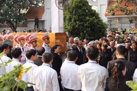 Descansa expresidente vietnamita Le Duc Anh en cementerio de Ciudad Ho Chi Minh 