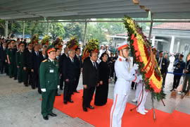 Efectúan ceremonia fúnebre en memoria del expresidente Le Duc Anh