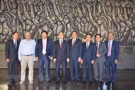 Fortalecen cooperación los Partidos Comunistas de Vietnam y Grecia