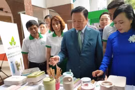 Amplían en Vietnam campaña para la reducción del uso de productos plásticos