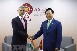 Vicepremier vietnamita se reúne con cancilleres de India y Bangladesh 