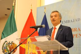Celebran vietnamitas en México y Canadá el Día Nacional del país indochino