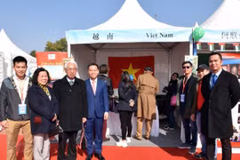 Sobresale presentación de Vietnam en feria internacional caritativa en China