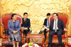 Robustecen Partidos de Vietnam y Laos lazos entre sus Comisiones de Relaciones Exteriores