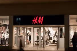 Marca de moda sueca H&M considera reducción de operaciones en Camboya