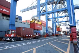 Registra Vietnam superávit comercial de 1,8 mil millones de dólares en los primeros siete meses de 2019