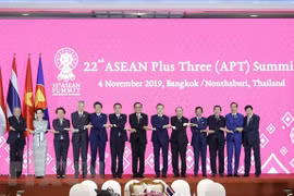 Exhorta Vietnam a fortalecer conectividad entre la ASEAN y sus socios
