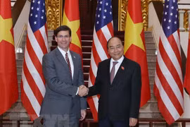 Reafirman apoyo del Gobierno vietnamita a lazos en defensa con EE.UU.