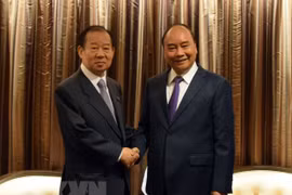 Recibe premier vietnamita al secretario general del Partido Liberal Democrático de Japón