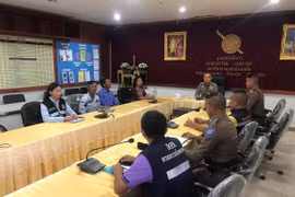 Recibe Embajada vietnamita pescadores rescatados en Tailandia