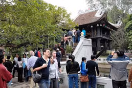 Mantiene tendencia creciente el turismo en Hanoi