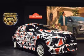 Inauguran exposición internacional de automóviles en Indonesia