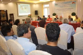 Presentación de literatura vietnamita y checa coadyuva a incrementar amistad binacional