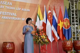 Diplomáticas de Vietnam y Laos coordinan acciones dentro de comunidad ASEAN
