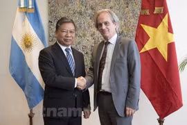 Delegación partidista de Vietnam realiza visita de trabajo a Uruguay y Argentina