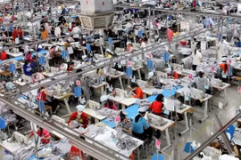 Tratan en Vietnam medidas para mejorar la productividad laboral