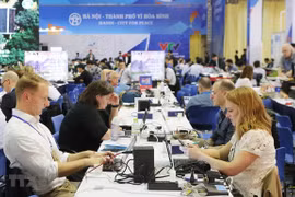 Segunda Cumbre EE.UU.-RPDC, ocasión para que reporteros internacionales conozcan la cultura vietnamita