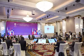 Concluye premier vietnamita sus actividades en Cumbre de ASEAN en Tailandia