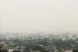 Alertan en capital de Indonesia sobre contaminación del aire