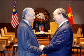 Concluye premier malasio su visita a Vietnam