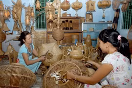 Aldeas de oficios tradicionales desempeñan un importante papel en el desarrollo de Vietnam