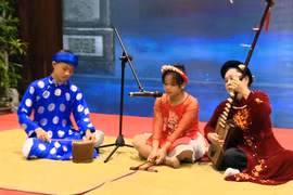 Signos positivos para canto folklórico vietnamita de Ca Tru