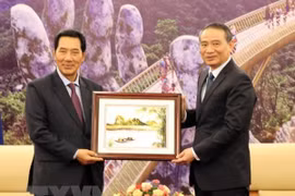 Vicepresidente de Asamblea Nacional de Laos visita Da Nang