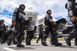 Movilizan en Indonesia 47 mil policías ante el anuncio del resultado de apelación electoral