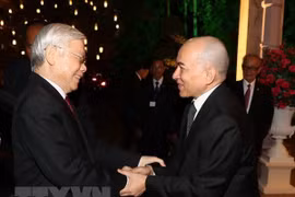  Máximo dirigente político de Vietnam confía en el desarrollo incesante de nexos con Camboya