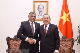 Aboga vicepremier de Vietnam por intercambio de experiencias judiciales con Singapur 