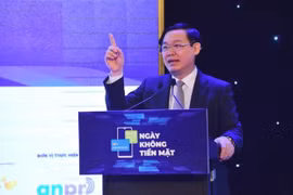 Destacan en Vietnam beneficios de pagos sin efectivo