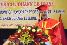 Honra Vietnam al presidente de Organización “Corazón por Corazón”