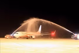 Inauguran ruta aérea internacional entre ciudades de Vietnam y China