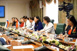 Impulsan Vietnam y Rusia cooperación parlamentaria 