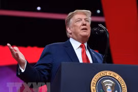 Aconseja Trump importar productos vietnamitas en medio de su guerra comercial con China