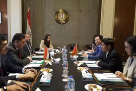 Considera Egipto a Vietnam un socio importante en su política hacia Asia 