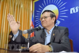 Camboya: Expresidente del partido opositor liberado temporalmente 