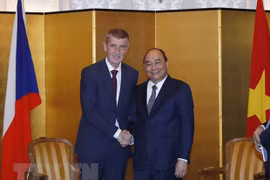 Vietnam busca fomentar lazos con República Checa, Bulgaria y Albania